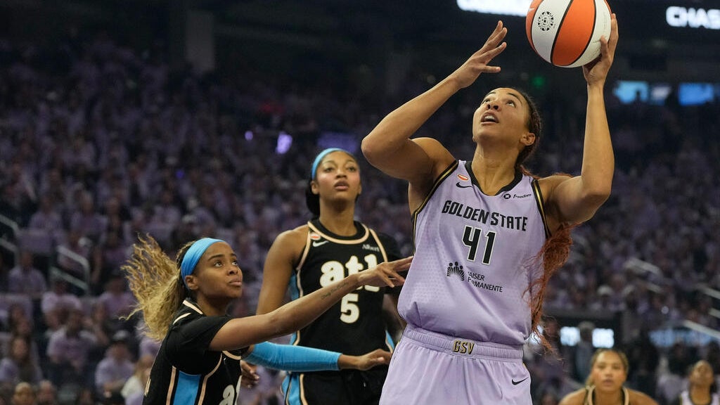 Angered over a.m. WNBA Finals tip-off, Chicago bar owner opens early to fans anyway, to "cause a ruckus" — Brunswick Business news